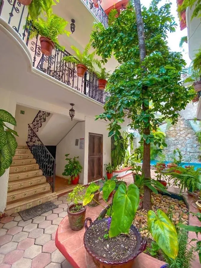 Apartment W/ Prime Location Mexican Colonial Style Playa del Carmen