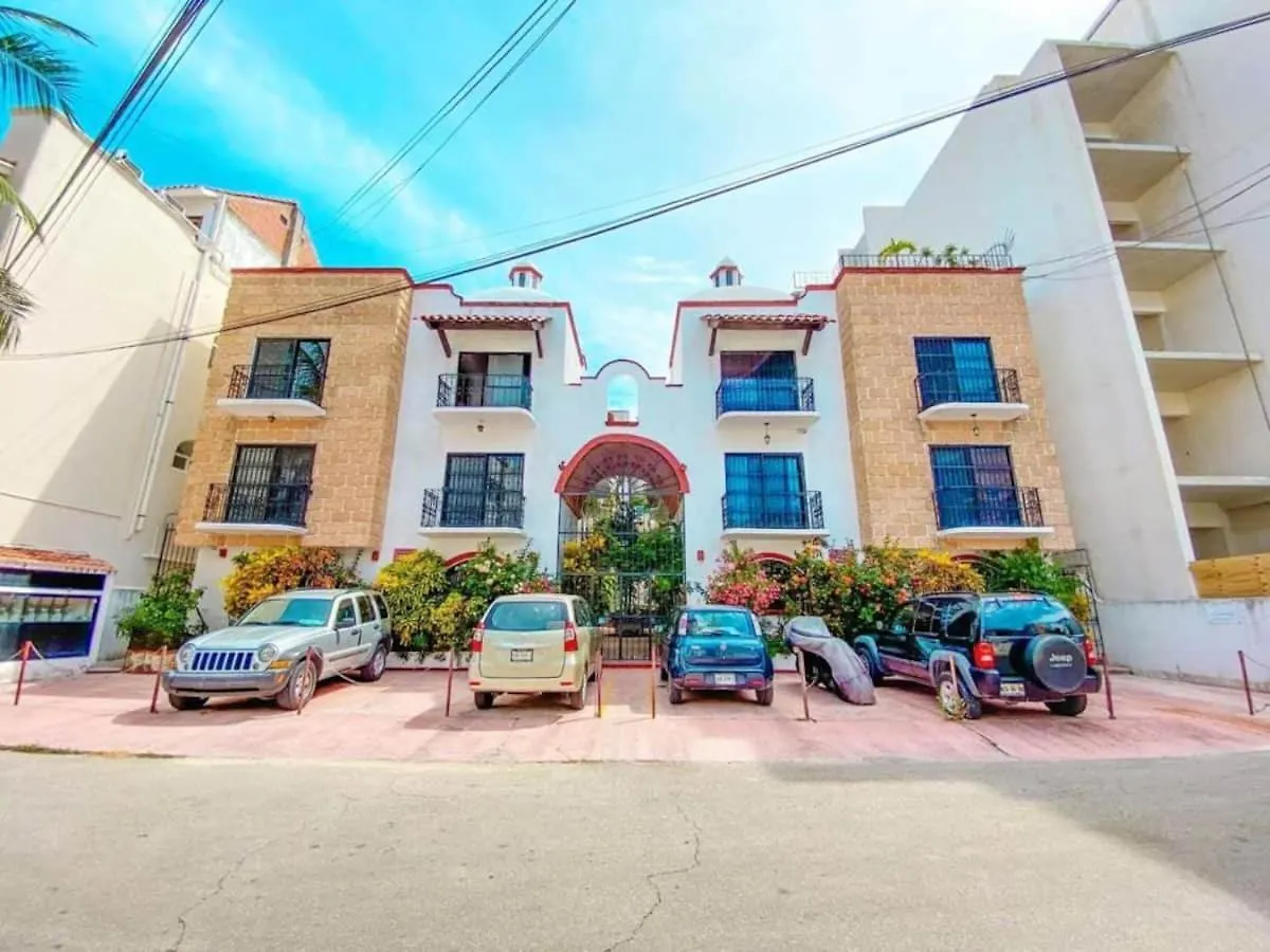 Apartment W/ Prime Location Mexican Colonial Style Playa del Carmen